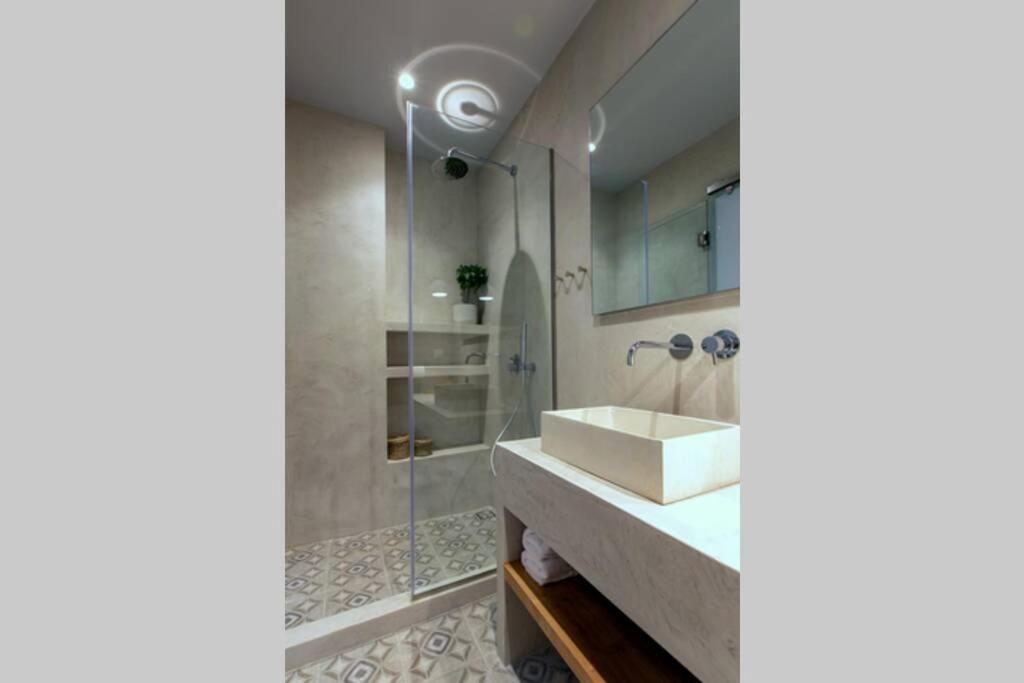 Athens Center Modern Apt In Art Nouveau Building Экстерьер фото
